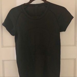 Lululemon swiftly t-shirt.